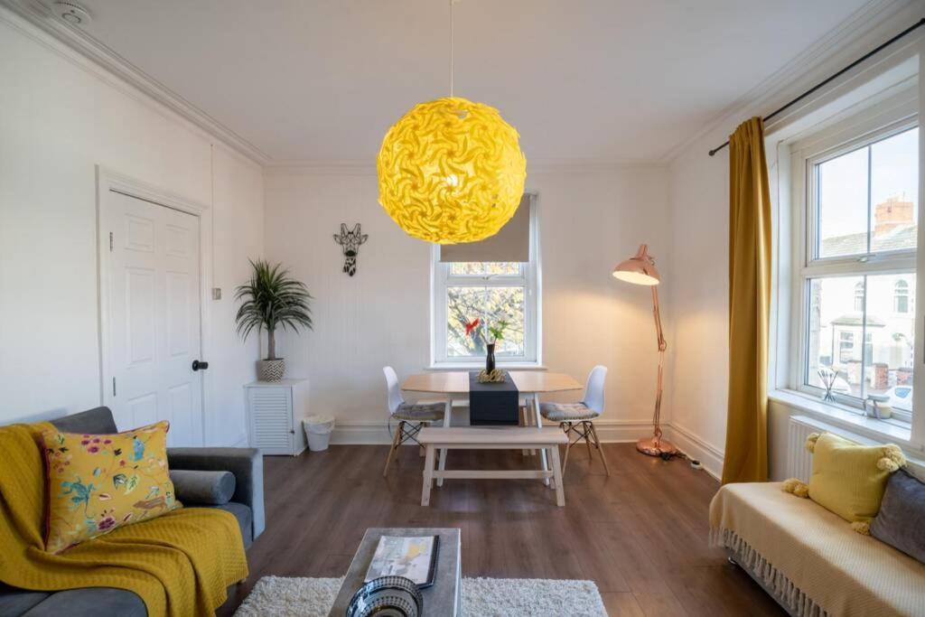 Phenix Central - Huge 3 Bed, Super Equipped Apartment. Cardiff Eksteriør bilde