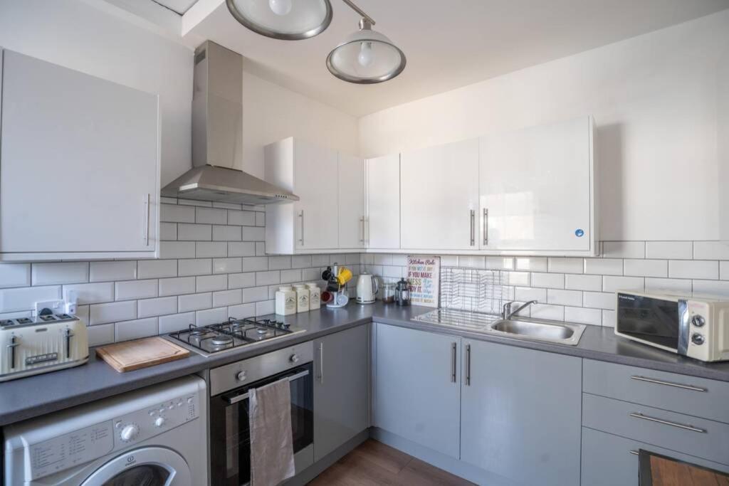 Phenix Central - Huge 3 Bed, Super Equipped Apartment. Cardiff Eksteriør bilde